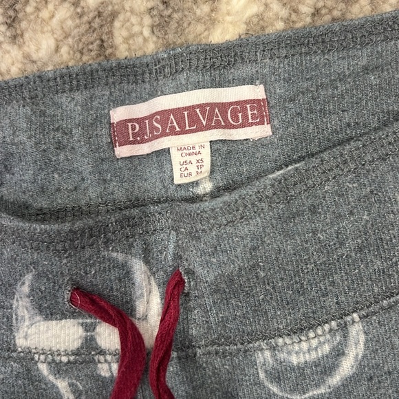 PJ salvage skull pajama set in excellent condition! Size XS women’s. - Picture 8 of 8